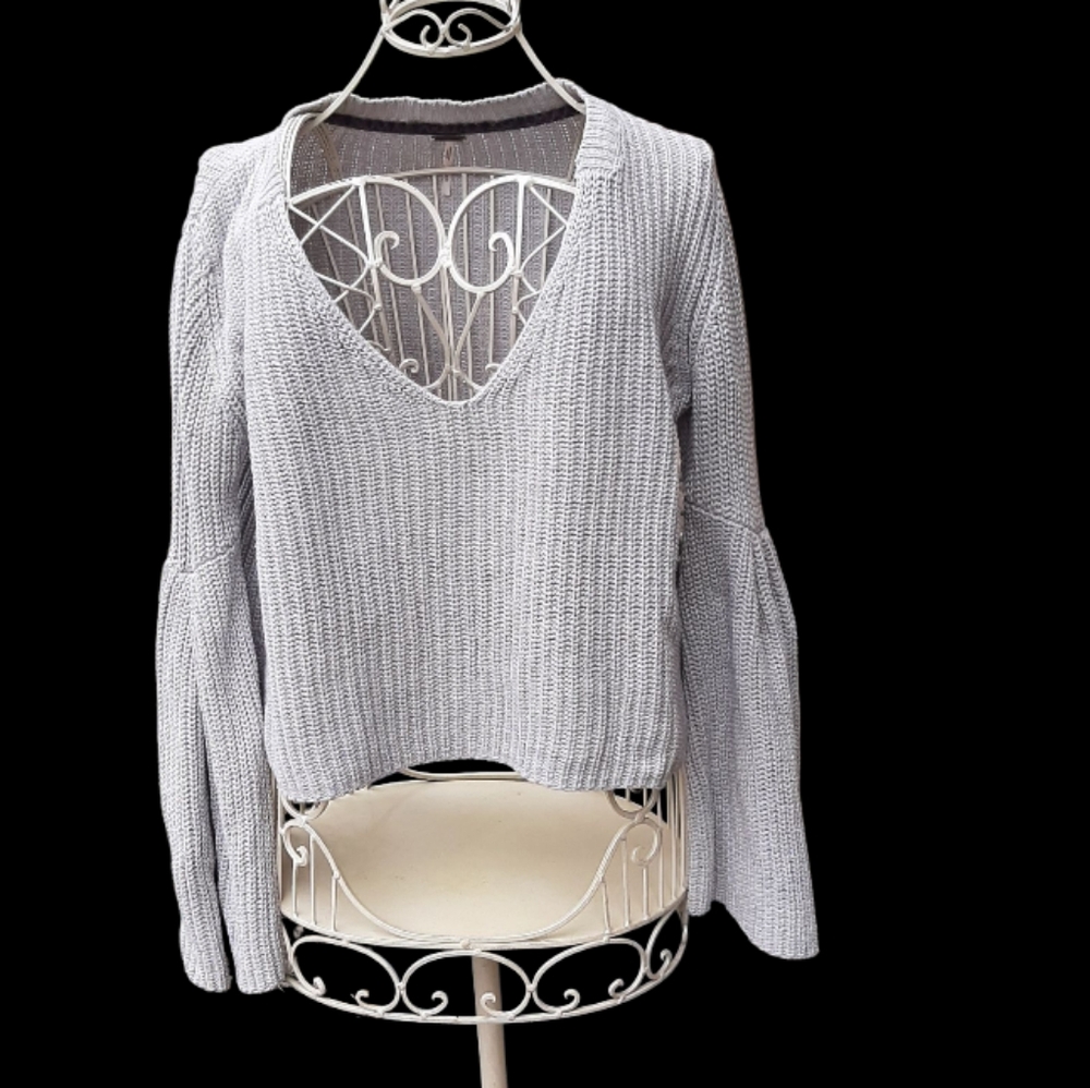 Free People Oversized Crop Sweater Size Medium Light Gray